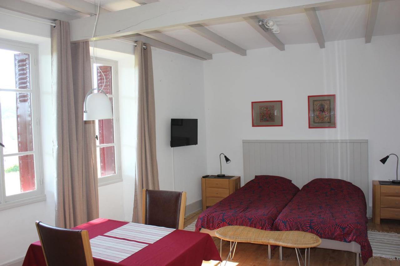 Castel Rouge Hotel Luzech Exterior photo